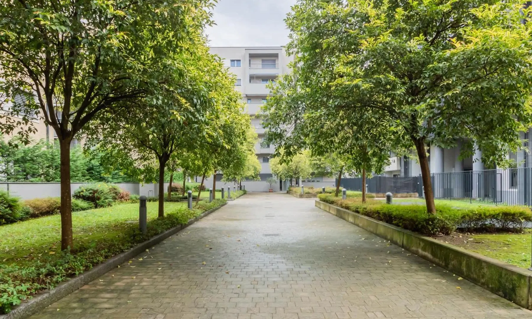 Homeby, Modern And Spacious Apartment With Terrace روتسانو إيطاليا